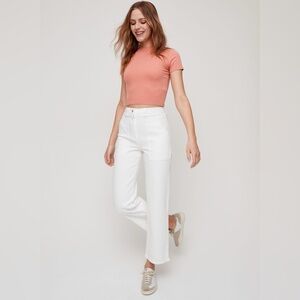 Aritzia Wilfred Free Modern Utility Pant High-waisted, utilitarian pant